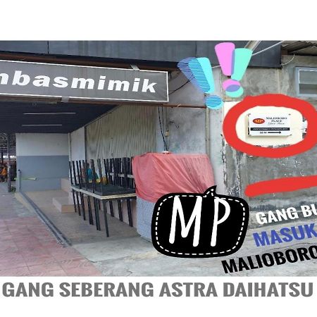 Malioboro Place Yogyakarta Exteriör bild