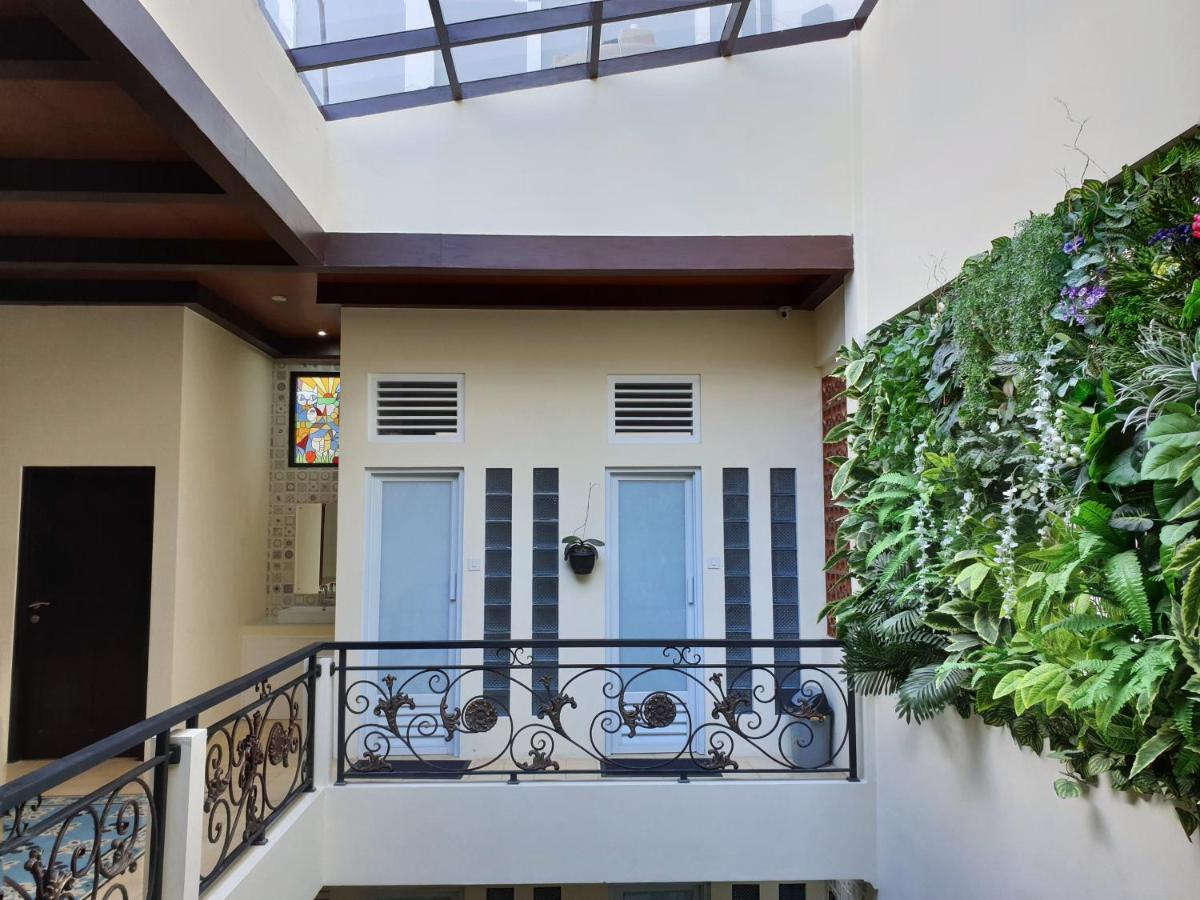 Malioboro Place Yogyakarta Exteriör bild